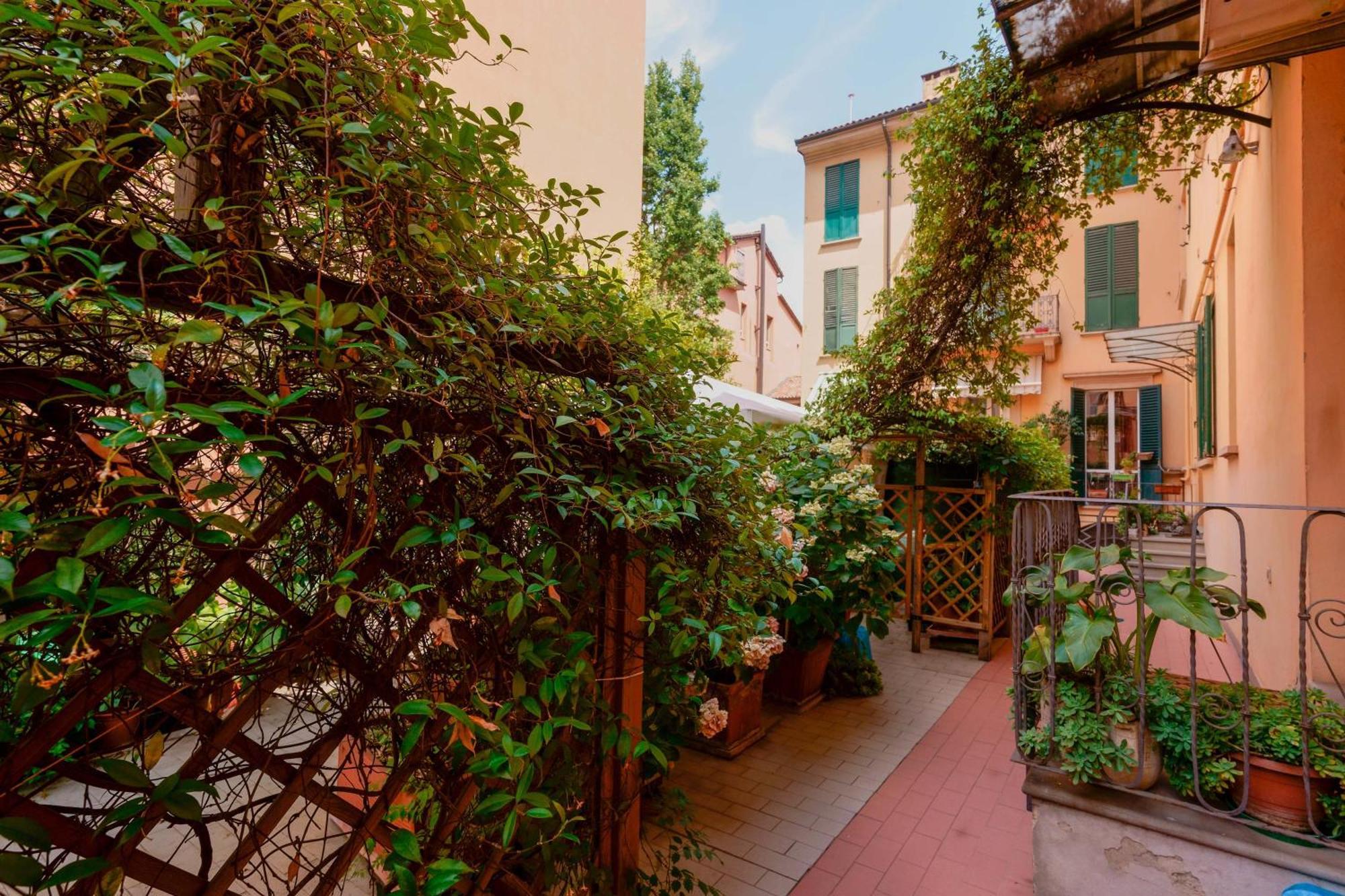 Maison N14 Bologna Bagian luar foto